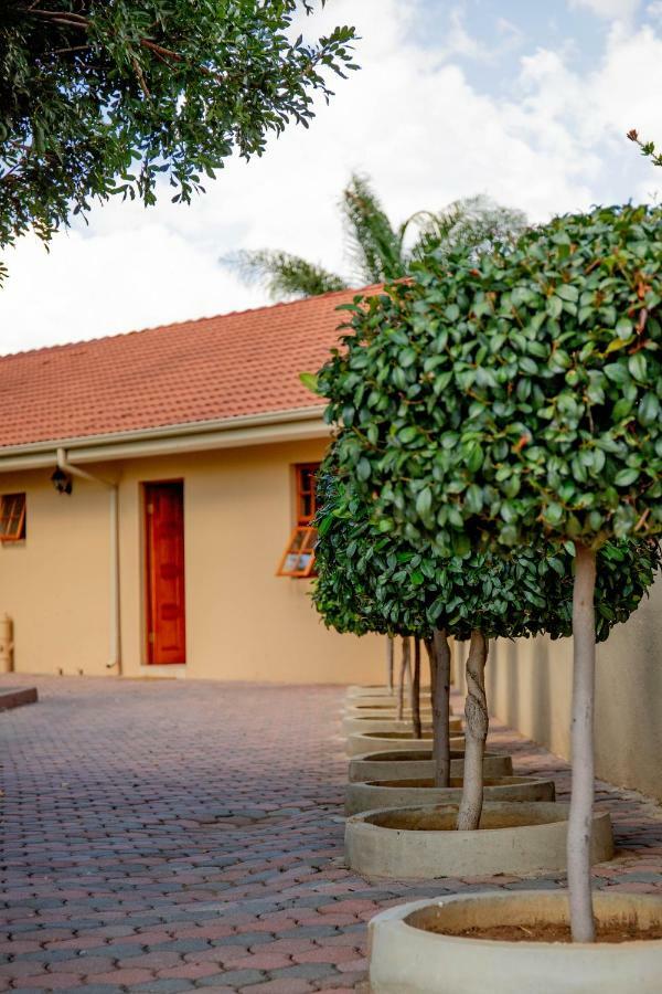 Tambati Overnight And Conference Center Pietersburg Buitenkant foto